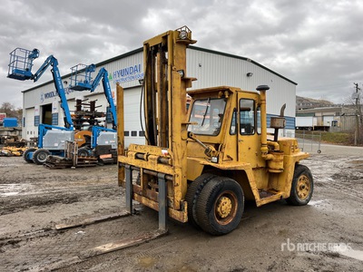 Clark Pneumatic Tire Forklift (Inoperable)
