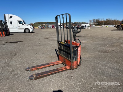 2010 Toyota 7HBW23 4500 lb Electric Pallet Jack