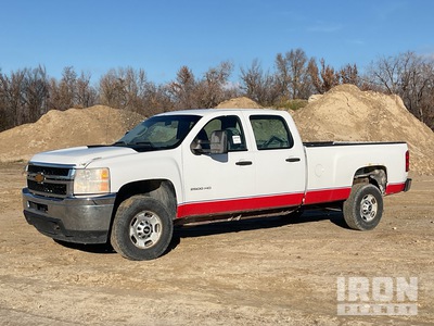 2013 Chevrolet Silverado 2500HD 4x4 Crew Cab Pickup