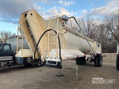 2001 Western 35 ft T/A End Dump Trailer