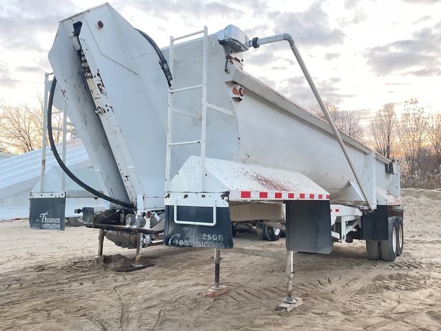2002 TRLR/Western STR32 1/4F T/A End Dump Trailer
