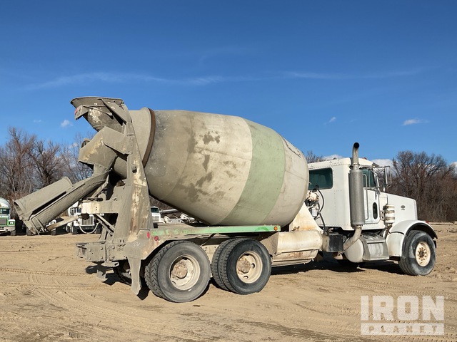 CAMIóN REVOLVEDOR 1998 PETERBILT MCNEILUS 10.5 CYD