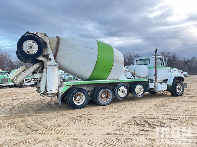 CAMIóN REVOLVEDOR 1989 FORD MCNEILUS 11 CYD