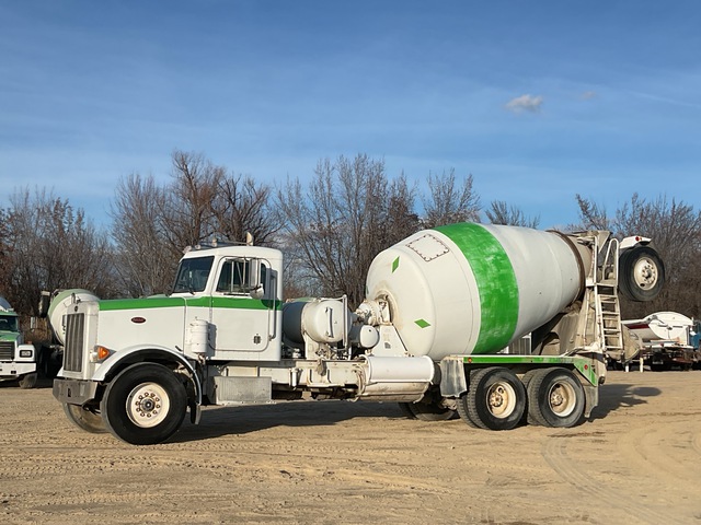 1989 Peterbilt 357 8x4 Mixer Truck