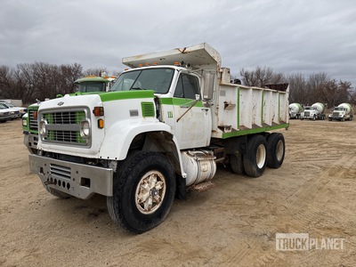 1977 Chevrolet 90 Series 6x4 T/A Dump Truck