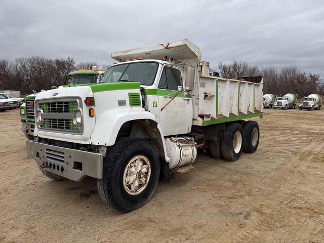 1977 Chevrolet 90 Series 6x4 T/A Dump Truck