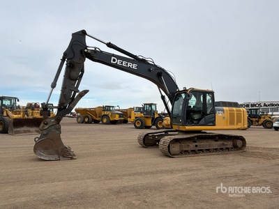2013 John Deere 210G LC Tracked Excavator