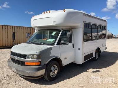 2009 Chevrolet Express Cutaway G4500 Bus