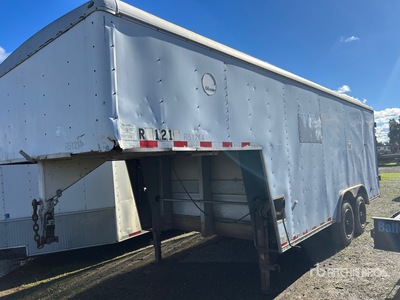 2009 Wells T/A Gooseneck Enclosed Trailer