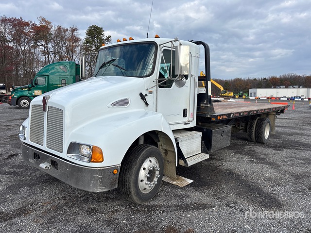 2003 Kenworth T300 4x2 Tilt Tray Truck | Ritchie Bros. Auctioneers
