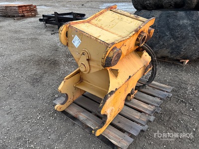 CWS 200 Series Excavator Tilt Coupler