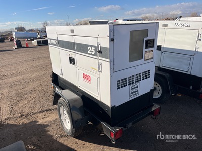 2015 Multiquip DCA25SSU4F 20 kW Mobile Generador
