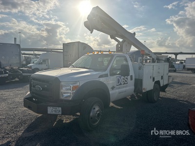 ETI ETC37IH 37 ft on 2015 Ford F-550 XL 4x4 Camion de cubo