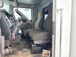 Cab with Seats/armrests