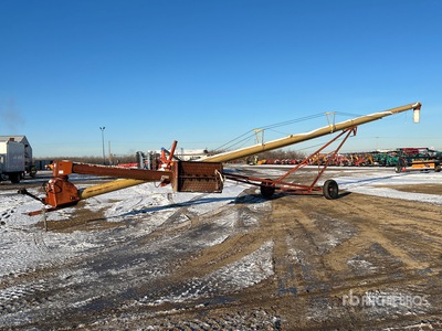 1994 Westfield MK 100-61 10 in x 61 ft Swing Grain Auger