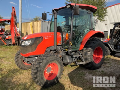 2020 Kubota M4D-071HDC12 4WD tractor utilitario