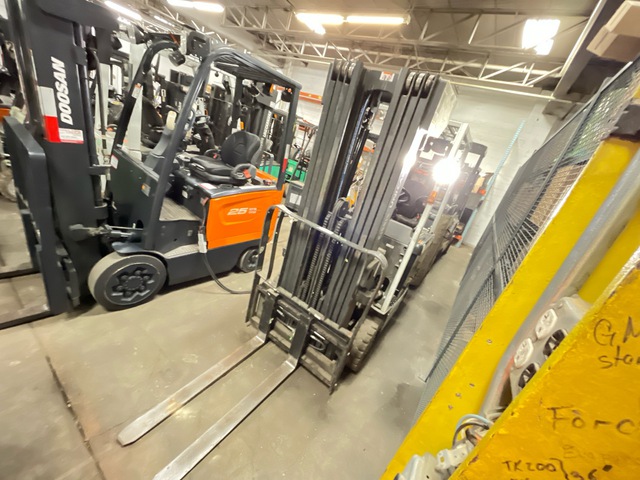2021 UniCarriers BXC40N 1420 lb Electric Forklift