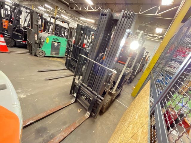 2018 UniCarriers BXC40N 1420 lb Electric Forklift