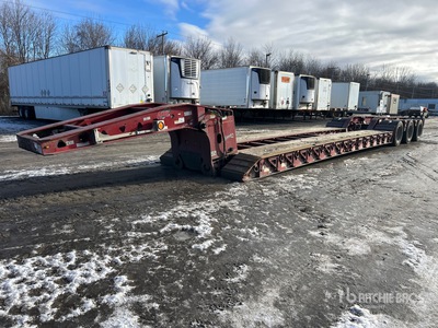 2022 Trail King TK110 110000 lb Tri/A Removable Gooseneck dieplader