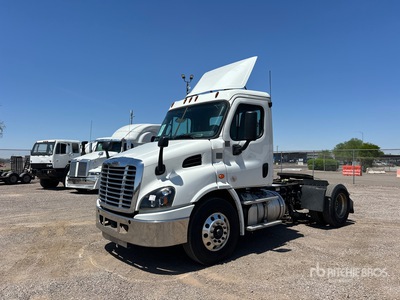 2019 Freightliner Cascadia 113 4x2 S/A Day Cab Truck Tractor