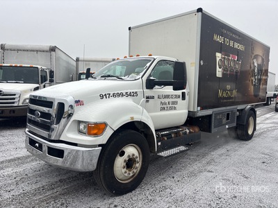 2015 Ford F-650 XL 4x2 Camiones