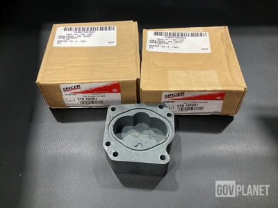 (32) Dana Spicer 102607 Oil Pump Covers