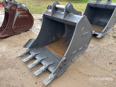 Volvo 49 in Digging Excavator Bucket - Fits Volvo EC235EL