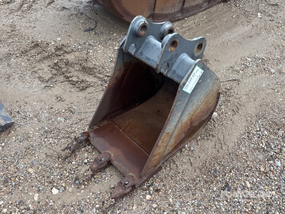 Volvo 16 in Digging Excavator Bucket - Fits Volvo EC27D