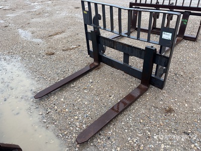 2004 Paladin 48 in QC Backhoe Forks