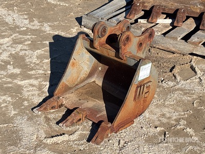 Case 16 in Digging Excavator Bucket - Fits Case CX17B