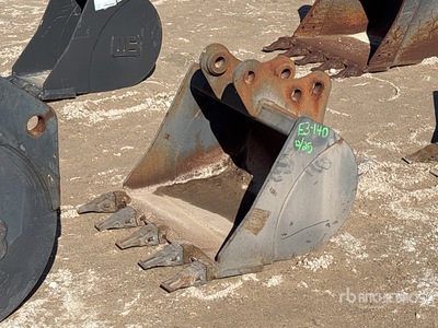 Case 24 in Digging Excavator Bucket - Fits Case CX27B