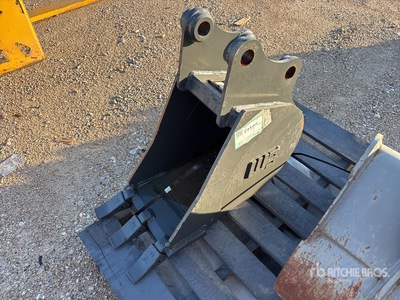 Werk-Brau 12 in Digging Excavator Bucket - Fits Cat 303.5