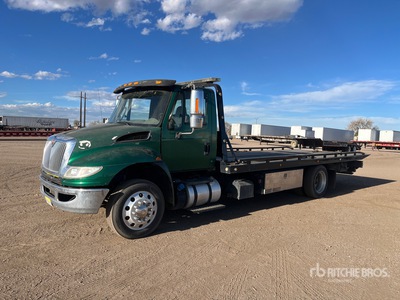 2017 International 4300 SBA 4x2 ロールバックトラック