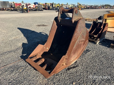 Esco 30 in Q/C Digging Excavator Bucket