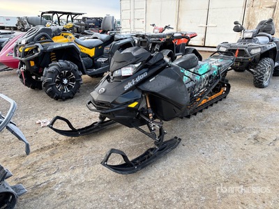 2020 Ski-doo Summit X850 E-TEC Snowmobile