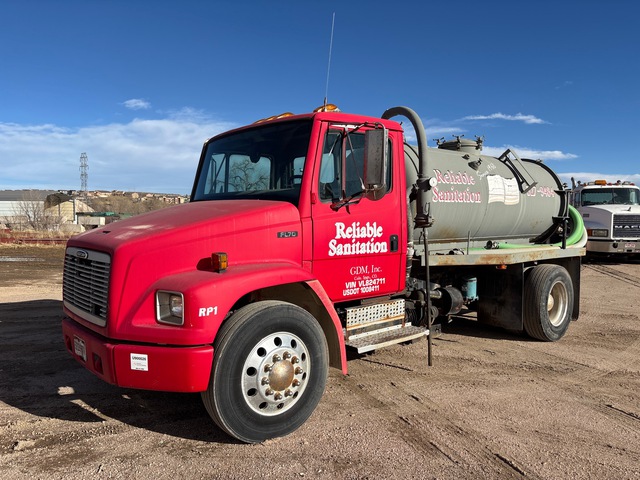 1997 Freightliner FL70 4x2 Vacuum Tanker Truck 1997 Freightliner FL70 4x2 Vacuum Tanker Truck