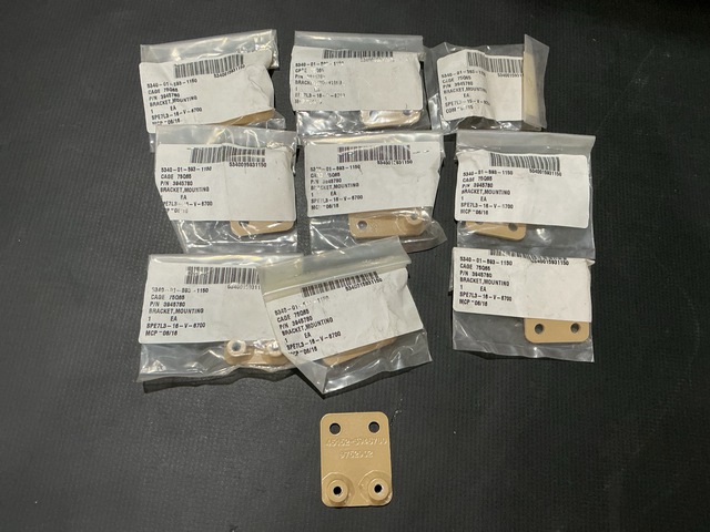 (52) Oshkosh 3945780 Mounting Brackets