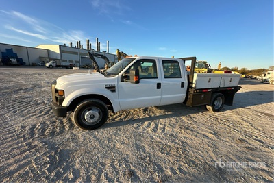 2008 Ford F-350 XL 4x2 Crew Cab Flatbed Truck