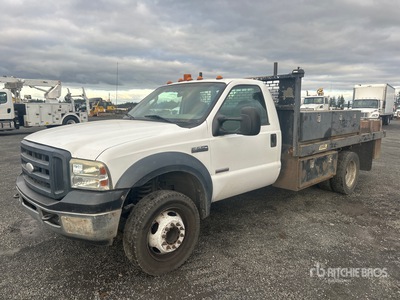 2007 Ford F-550 XL 4x2 Flatbed Truck