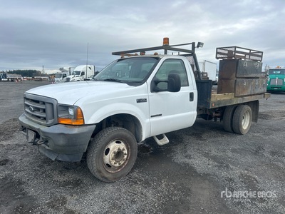 2001 Ford F-450 XL 4x2 Flatbed Truck