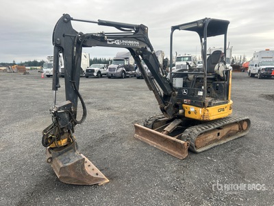 2016 John Deere 26G حفارة صغيرة