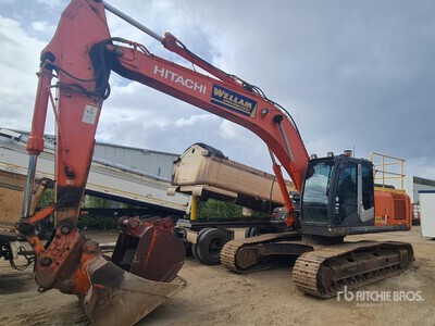 2015 Hitachi ZX240LC-3 Tracked Excavator