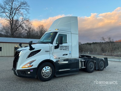 2025 Volvo VNL300 6x4 Cabeza Tractora Cabina Corta