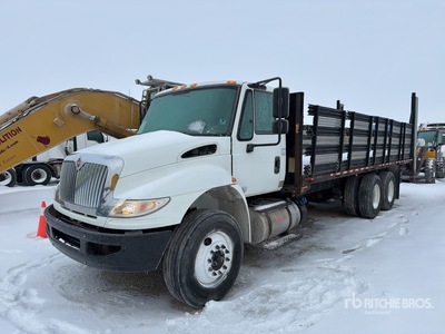 2017 International 4400 6x4 Flatbed Truck
