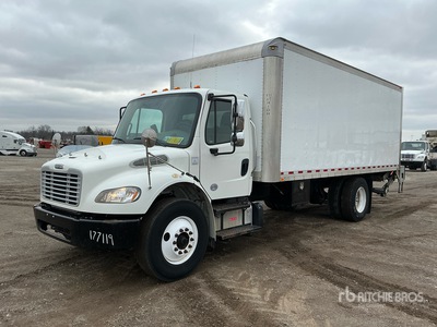2017 Freightliner M2 106 4x2 Camion fourgon