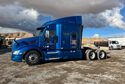 2016 Peterbilt 579 6x4 T/A Sleeper Truck Tractor