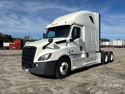 2020 Freightliner Cascadia 126 6x4 Sleeper Truck Tractor