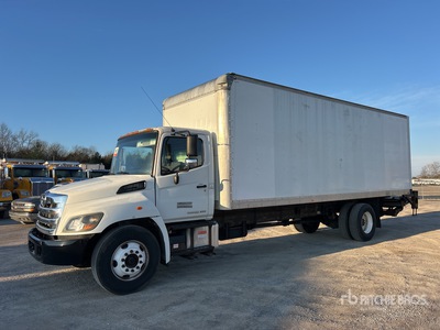 2018 Hino 268 4x2 Van Truck