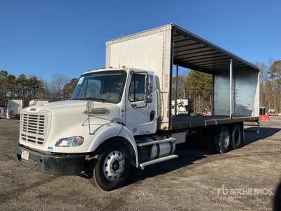 2016 Freightliner M2 112 6x4 Camion con lona