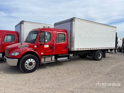 2017 Freightliner M2 106 4x2 Furgoneta caja cerrada